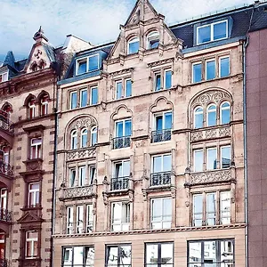 Five Elements And Capsules Frankfurt Хостел