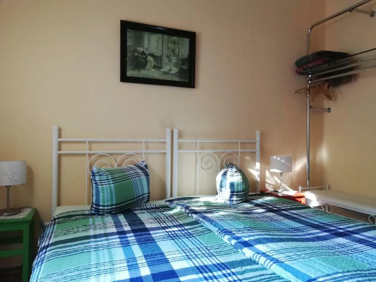 Acasa Bed & Breakfast Frankfurt am Main